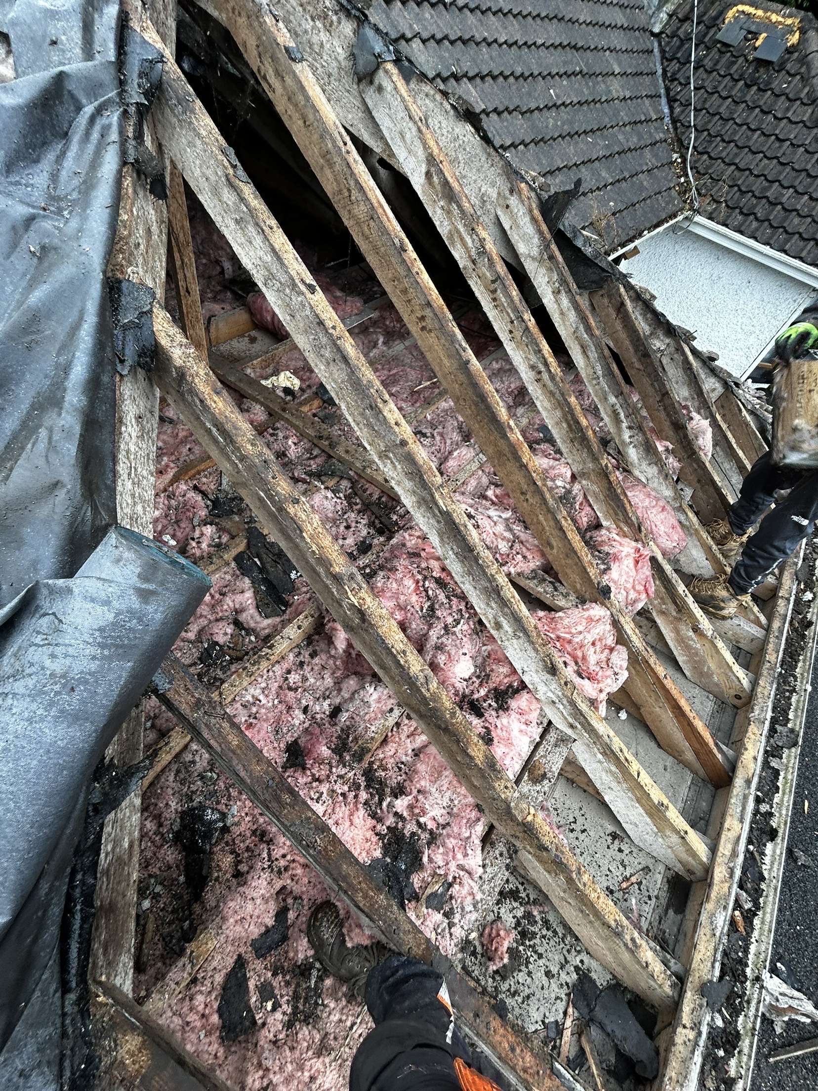 Construction work - walls, extensions, and home improvements